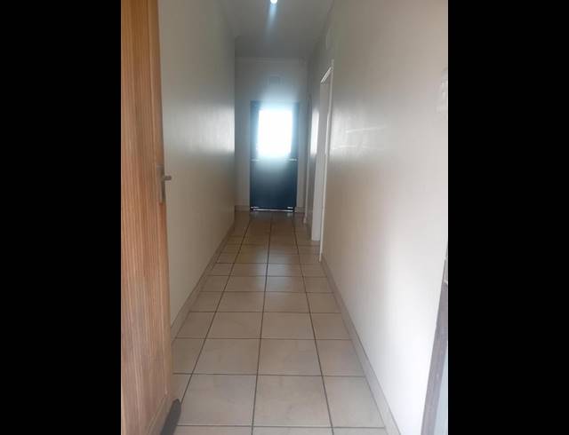 4 BEDROOM PROPERTY TO RENT IN OSLO BEACH